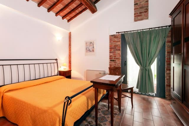 Classic Apartment, 1 Bedroom, Kitchen, Garden View