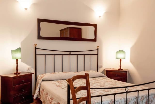 Classic Apartment, 1 Bedroom, Kitchen, Garden View