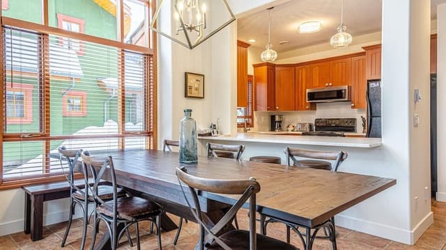 Townhome, 4 Bedrooms