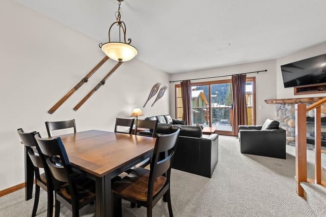 Townhome, 2 Bedrooms