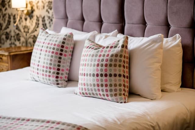Double or Twin Room, Ensuite (Roomy)