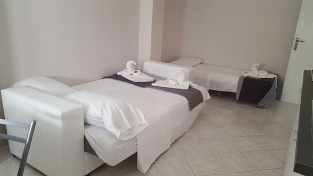Deluxe Apartment, 1 Queen Bed with Sofa bed, Kitchen