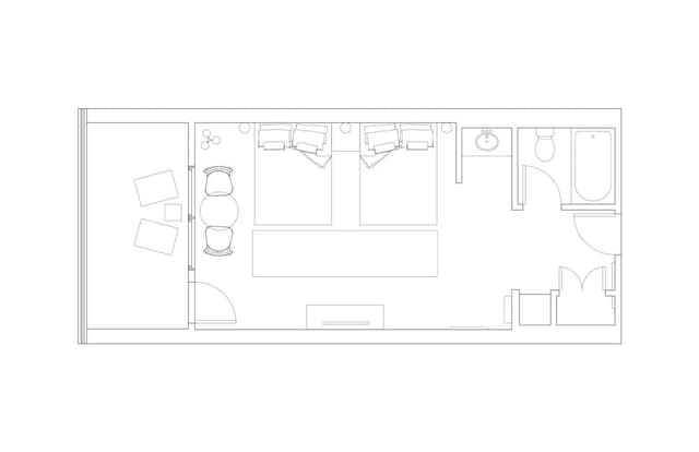 Deluxe King w/ Fireplace & Balcony