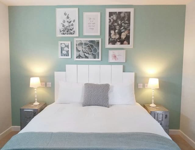 Luxury Cabin, Ensuite (Lew Valley Lodge)