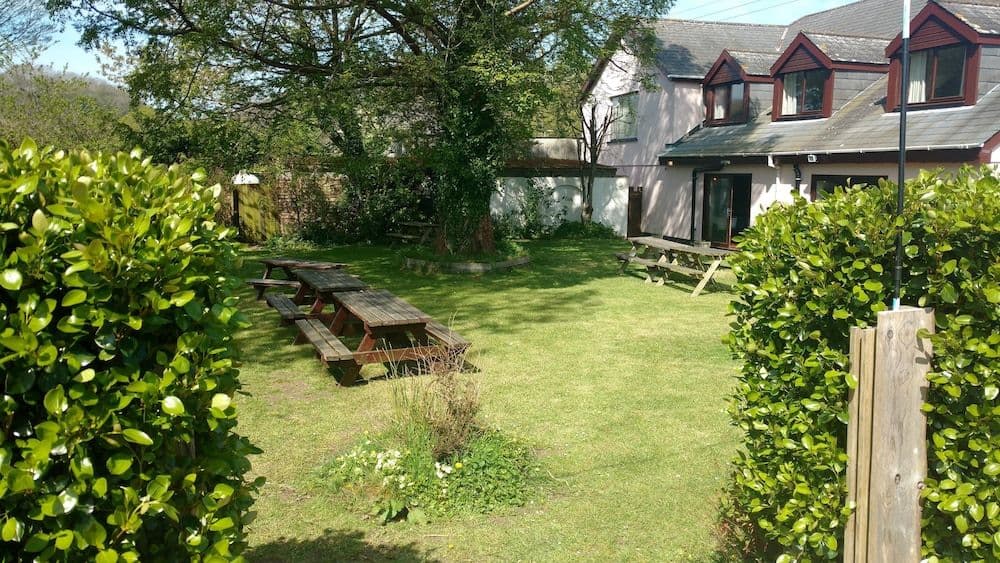 Trewern Arms Hotel Trewern Arms Hotel