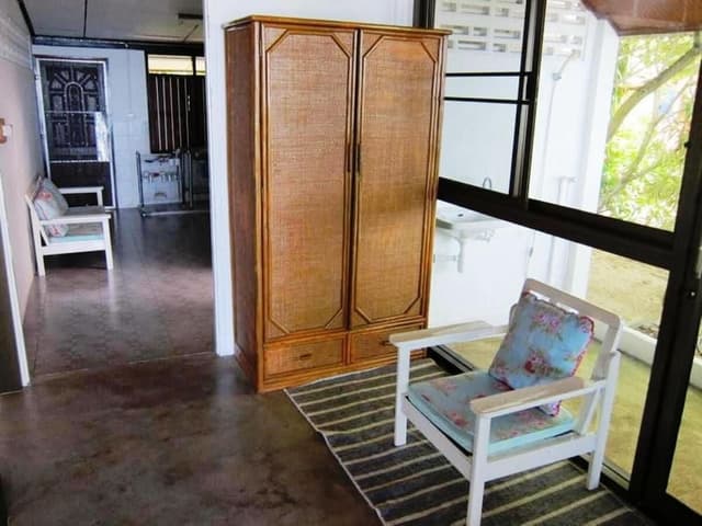 Beachfront Deluxe Family Bungalow