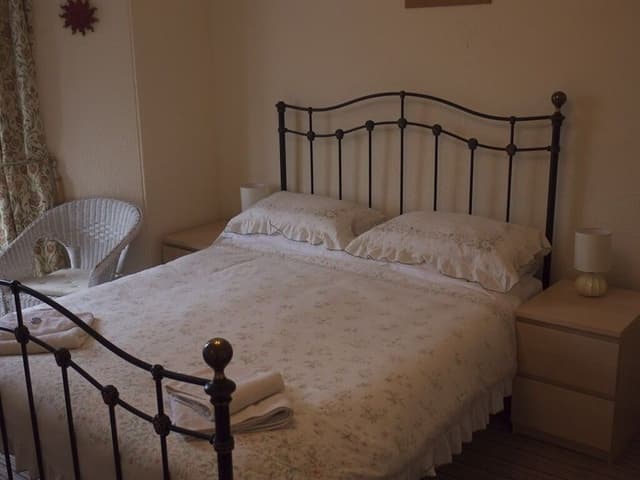 Standard Double Room, Ensuite, City View