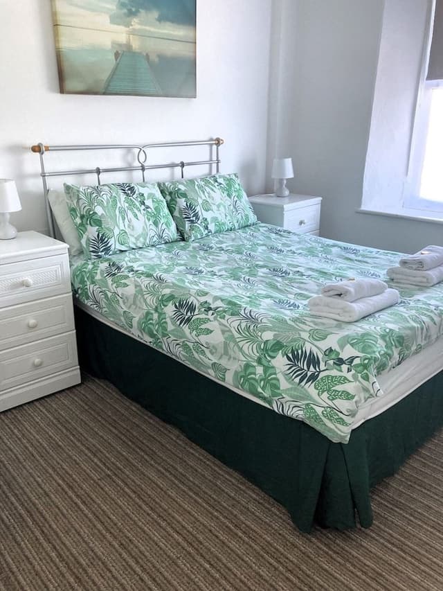 Standard Double Room, Ensuite, City View