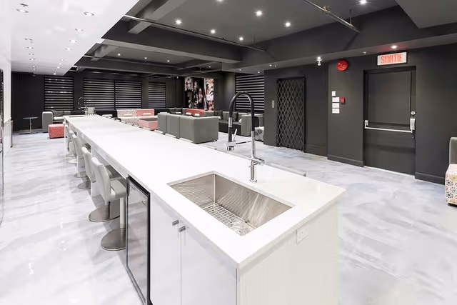 Presidential Loft, 4 Bedrooms, Non Smoking (Private 4 bedroom Loft 979)