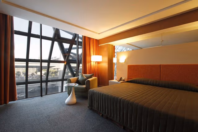 Deluxe Room (10 Hours)