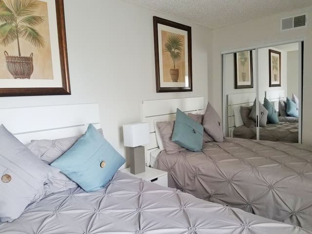 Deluxe Condo, 2 Bedrooms, Non Smoking