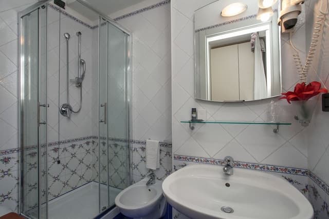 Studio, Kitchenette, City View