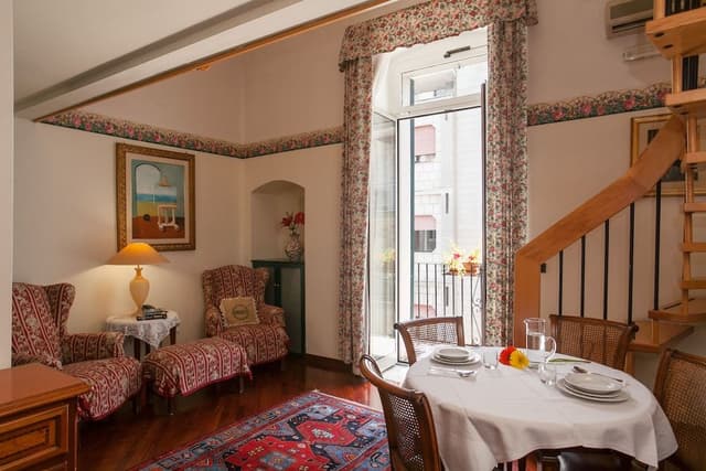 Studio, Kitchenette, City View