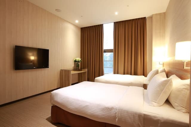 Superior Twin Room