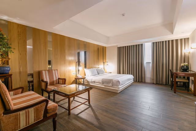 Deluxe Double or Twin Room (Regal)