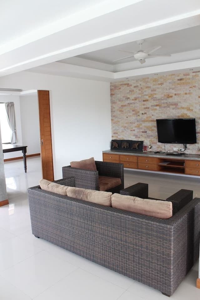 Penthouse, 2 Bedrooms, 2 Bathrooms, City View