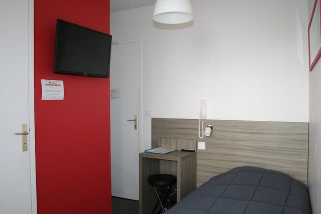 Single Room, Balcony