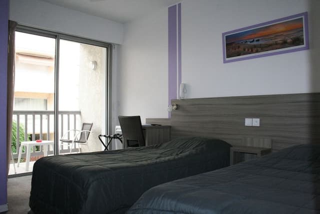 Twin Room, Balcony