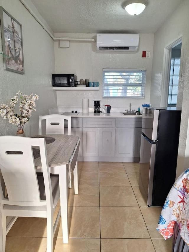Double Room, 2 Queen Beds, Kitchenette