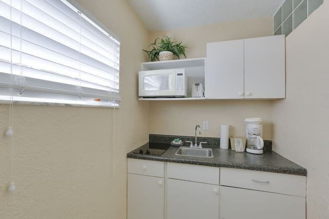 Room, 2 Bedrooms