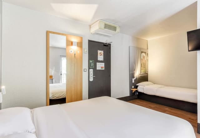 Twin Non-Smoking Room