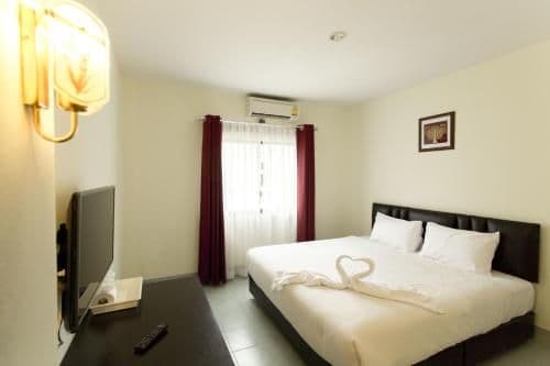 Superior King Bed