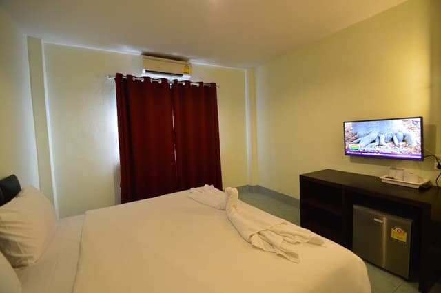 Superior King Bed
