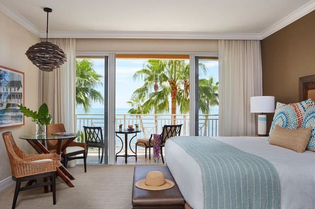 Lodge Oceanfront King Suite