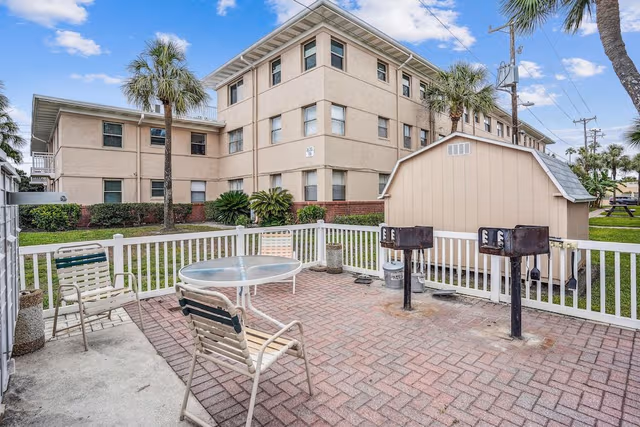 Condo, 1 King Bed with Sofa bed (Friendly Native 204)