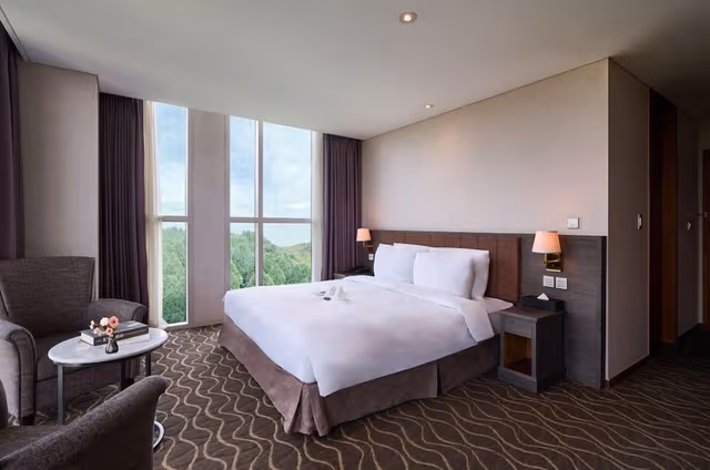 Premium Corner with Forest View