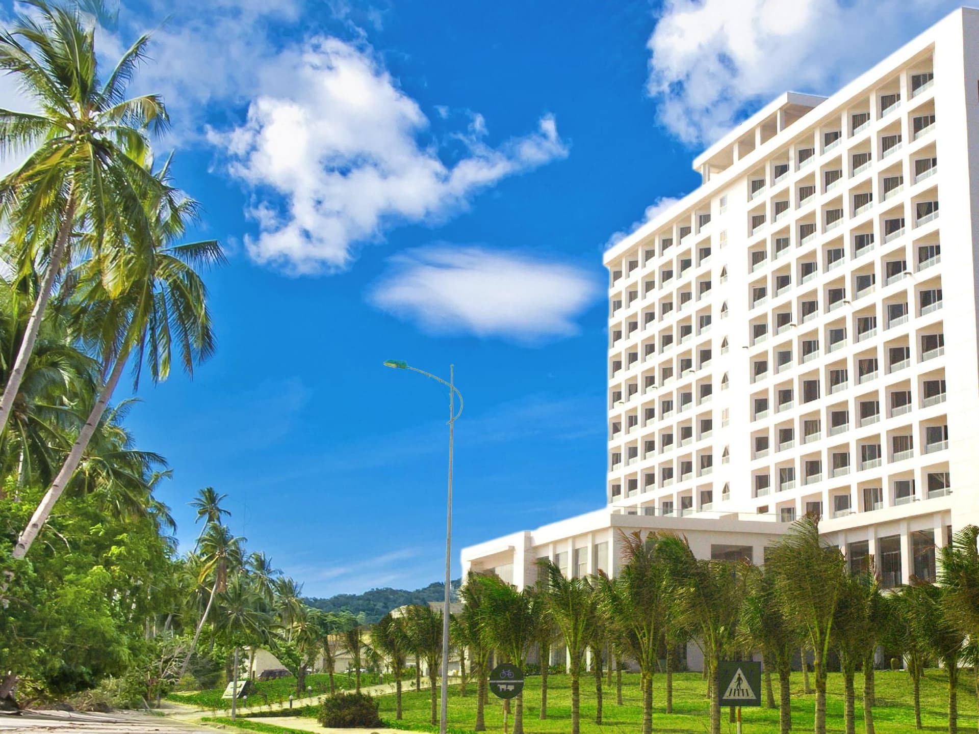 Dessole Beach Resort Nha Trang Dessole Beach Resort Nha Trang