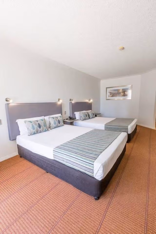 Studio Apartment 2 Queen Beds No Balcony