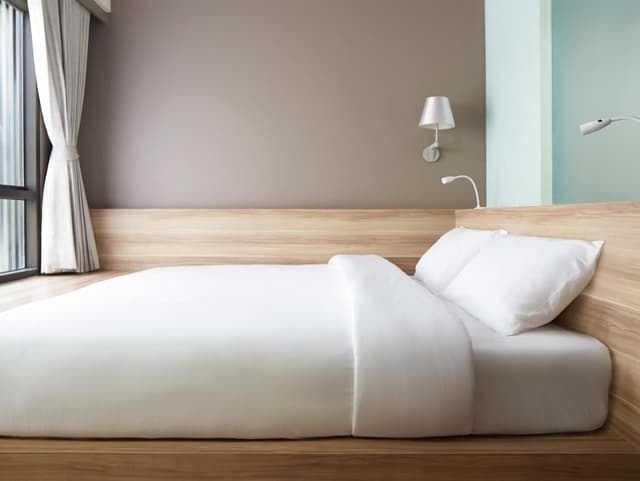 Deluxe King Bed