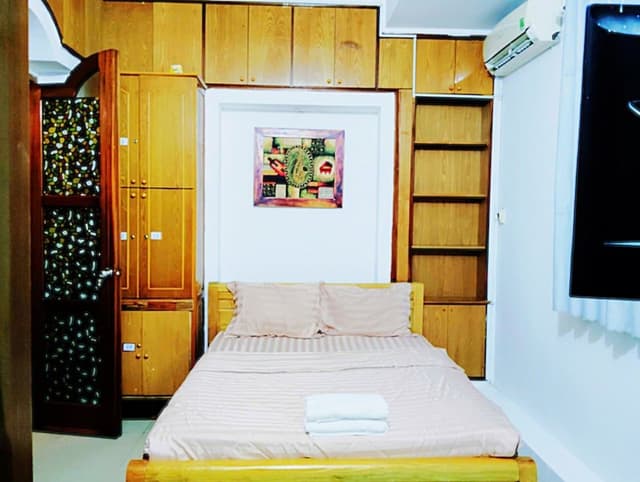1 Double Bed Room