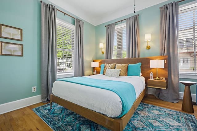 Deluxe Room, 1 Queen Bed, Non Smoking (The Fleur de Lis Room)