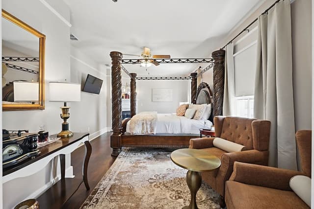 Deluxe Room, 1 King Bed, Non Smoking (The Gentleman's Quarters)