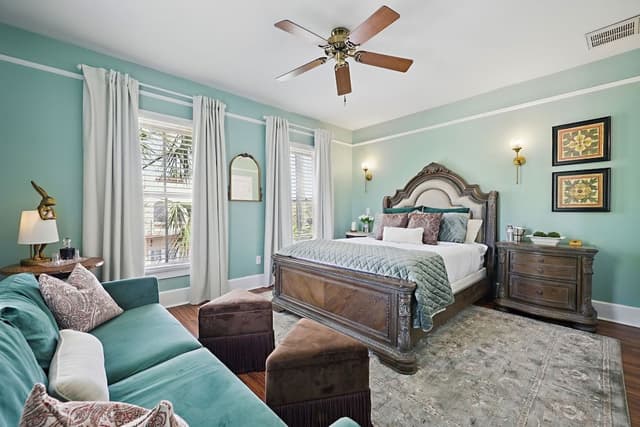 Deluxe Room, 1 Queen Bed, Non Smoking (The Victorian Room)