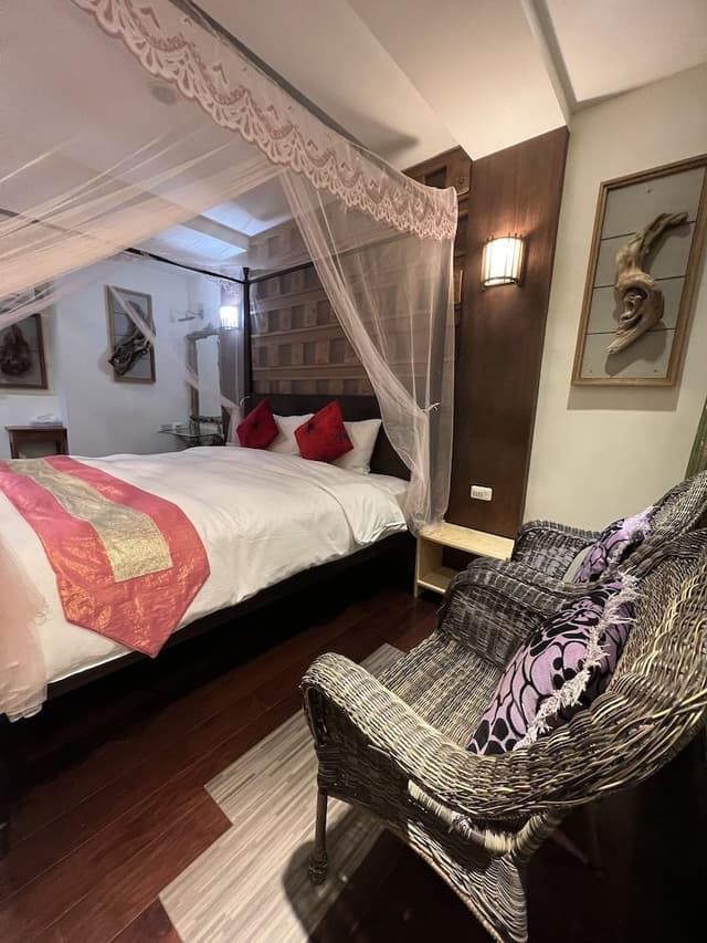 Standard Double Room, No Windows