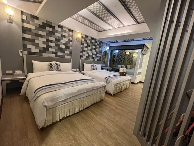 Standard Quadruple Room, No Windows