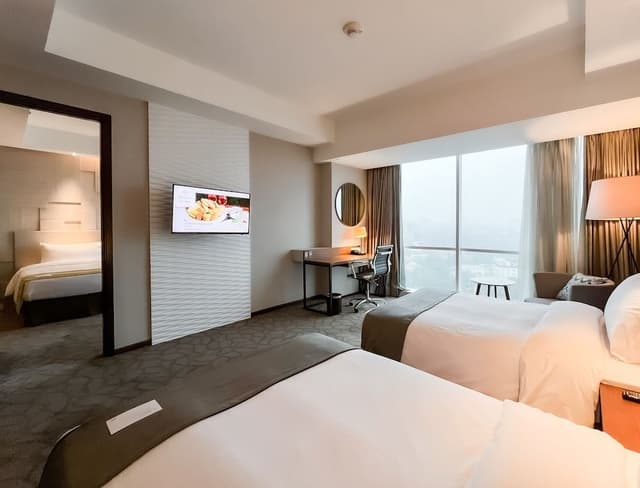 Premium Room, Multiple Beds, Accessible, Club Lounge Access