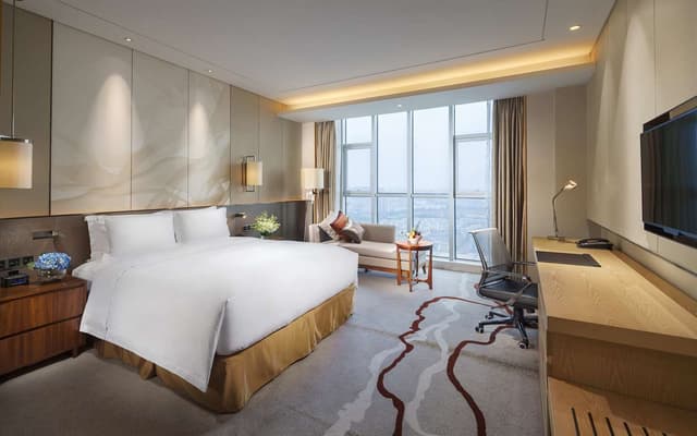 KING DELUXE ROOM