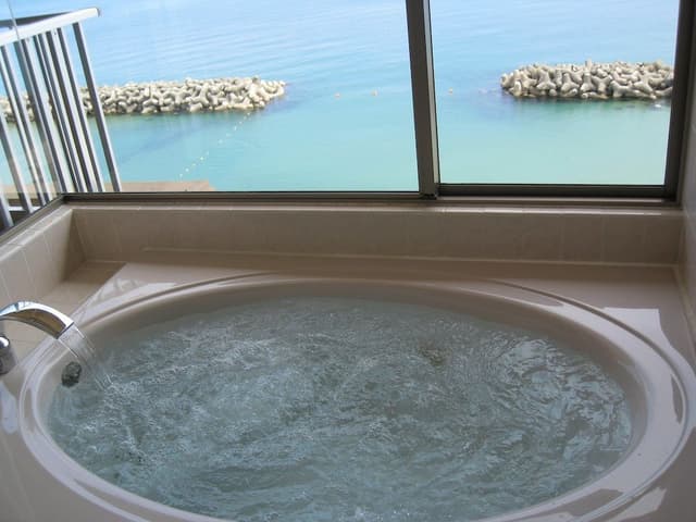 Japanese Style Room for 5 people with Sea view Jetted Tub