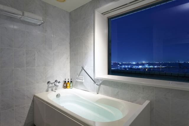 Corner Twin Room with view bath [Non-Smoking]