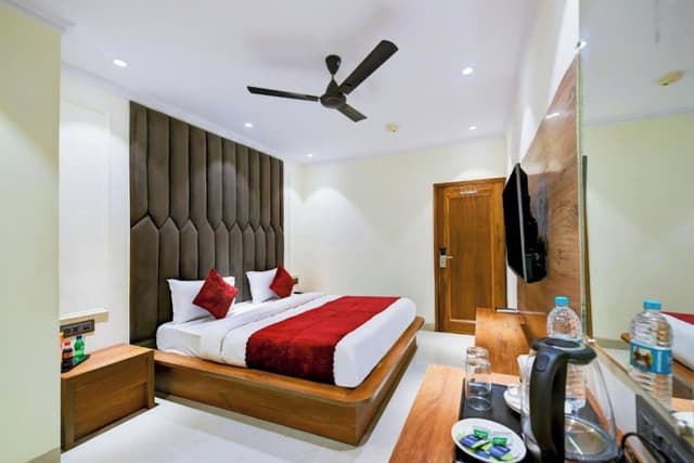 Deluxe Double Room, City View