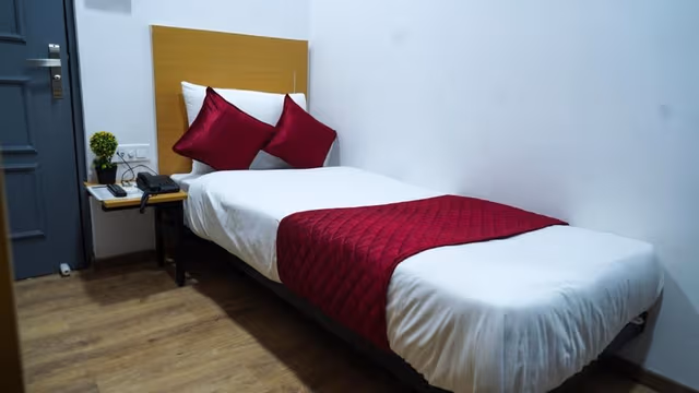 Deluxe Single Room