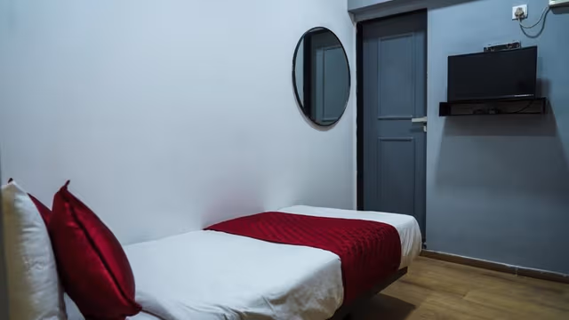 Deluxe Single Room