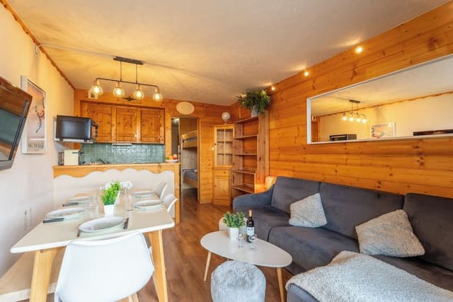 Luxury Apartment, Mountain View