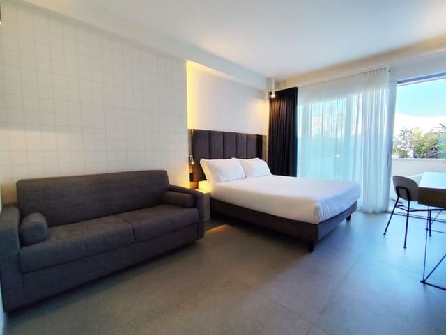 Deluxe Garden Room