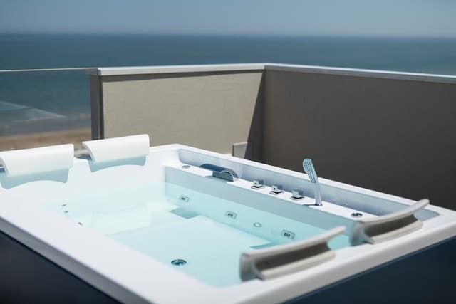 Panoramic Suite with Terrace and hot tub