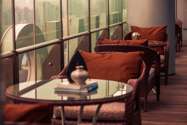 Club Room, 1 King Bed